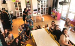 Wycieczka sekcji wokalnej Your Voice do Wytwórni Filmów Dokumentarnych i Fabularnych w Warszawie