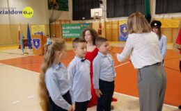 Pasowania na pierwszaka i Dzień Nauczyciela w SP nr 1