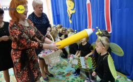 „Pszczółki” pasowane na przedszkolaka