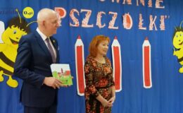 „Pszczółki” pasowane na przedszkolaka