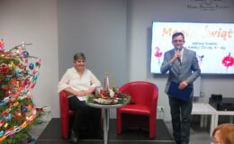 bohaterka spotkania w bibliotece i prowadzący wydarzenie