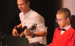 Magia świąt ze Szkołą Muzyki i Tańca „Art Music”
