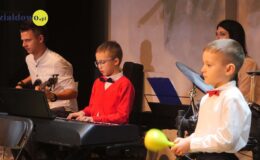Magia świąt ze Szkołą Muzyki i Tańca „Art Music”