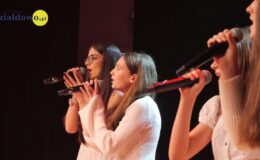 Magia świąt ze Szkołą Muzyki i Tańca „Art Music”
