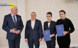 Stypendia burmistrza Działdowa Grzegorza Mrowińskiego wręczone