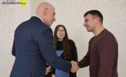 Stypendia burmistrza Działdowa Grzegorza Mrowińskiego wręczone
