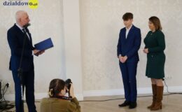 Stypendia burmistrza Działdowa Grzegorza Mrowińskiego wręczone