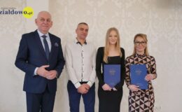 Stypendia burmistrza Działdowa Grzegorza Mrowińskiego wręczone