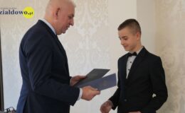 Stypendia burmistrza Działdowa Grzegorza Mrowińskiego wręczone