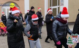 Sztafeta z Mikołajem po raz dziesiąty przeszła ulicami miasta