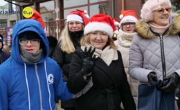 Sztafeta z Mikołajem po raz dziesiąty przeszła ulicami miasta