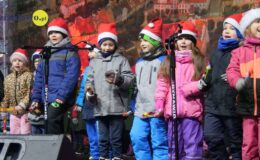 Jarmark Bożonarodzeniowy i “odpalenie choinki”