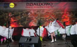 Jarmark Bożonarodzeniowy i “odpalenie choinki”