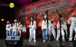 Jarmark Bożonarodzeniowy i “odpalenie choinki”