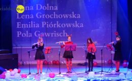 Świątecznie z uczniami nauczycielami szkoły muzycznej