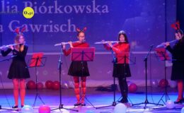 Świątecznie z uczniami nauczycielami szkoły muzycznej