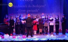 Świątecznie z uczniami nauczycielami szkoły muzycznej