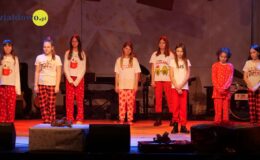 Magia świąt ze Szkołą Muzyki i Tańca „Art Music”