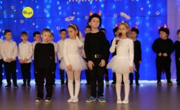 Gwiezdne tarapaty. Świąteczne przedstawienie w Przedszkolu nr 4 w Działdowie