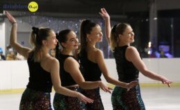 yżwiarki figurowe z "Walley Ice Story" - show na lodzie