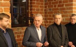 „Pejzaż z wodą w tle” wystawa fotograficzna Rajmunda Szczepańskiego w Muzeum Pogranicza