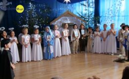 „Wiewióreczki” złożyły życzenia z okazji Dnia Babci i Dziaka