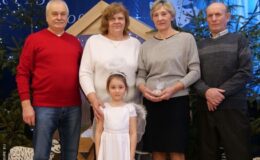 „Wiewióreczki” złożyły życzenia z okazji Dnia Babci i Dziaka
