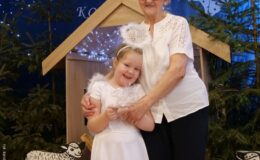 „Wiewióreczki” złożyły życzenia z okazji Dnia Babci i Dziaka