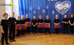 „Jeżyki” na dzień babci i dziadka