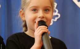 „Jeżyki” na dzień babci i dziadka
