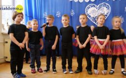 „Jeżyki” na dzień babci i dziadka