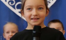 „Jeżyki” na dzień babci i dziadka