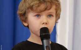 „Jeżyki” na dzień babci i dziadka