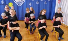 „Jeżyki” na dzień babci i dziadka