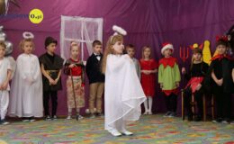 Bożonarodzeniowe przedstawienie w wykonaniu „Zajączków”