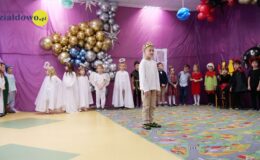 Bożonarodzeniowe przedstawienie w wykonaniu „Zajączków”