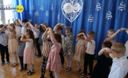 „Słoneczka” na dzień babci i dziadka