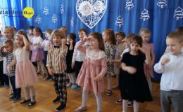 „Słoneczka” na dzień babci i dziadka