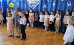 „Słoneczka” na dzień babci i dziadka