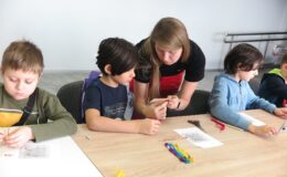 W krainie kodu i lodu – tak wyglądały ferie w bibliotece