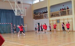 Dziewczęta też grają w kosza, i to całkiem nieźle