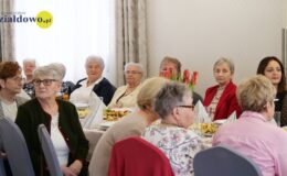 Śniadanie z seniorami