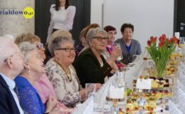 Śniadanie z seniorami