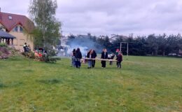 Dzień Ziemi – z tej okazji młodzież sprzątała las