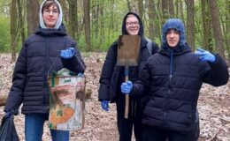 Dzień Ziemi – z tej okazji młodzież sprzątała las