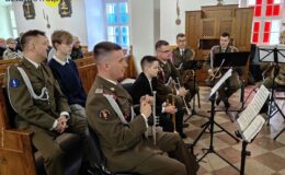 Muzycy uświetnili Liturgię Mszy Świętej w kościele pw. Podwyższenia Krzyża Świętego