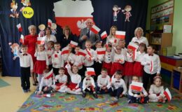 Akademię z okazji „Świąt Majowych” w Przedszkolu nr 5