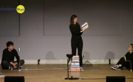 Wyjątkowe wydarzenie – performans na deskach MDK – „Moje ręce krzyczą”