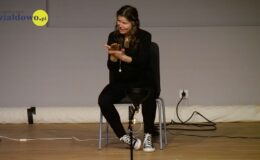 Wyjątkowe wydarzenie – performans na deskach MDK – „Moje ręce krzyczą”