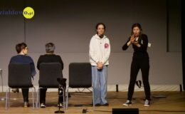 Wyjątkowe wydarzenie – performans na deskach MDK – „Moje ręce krzyczą”
